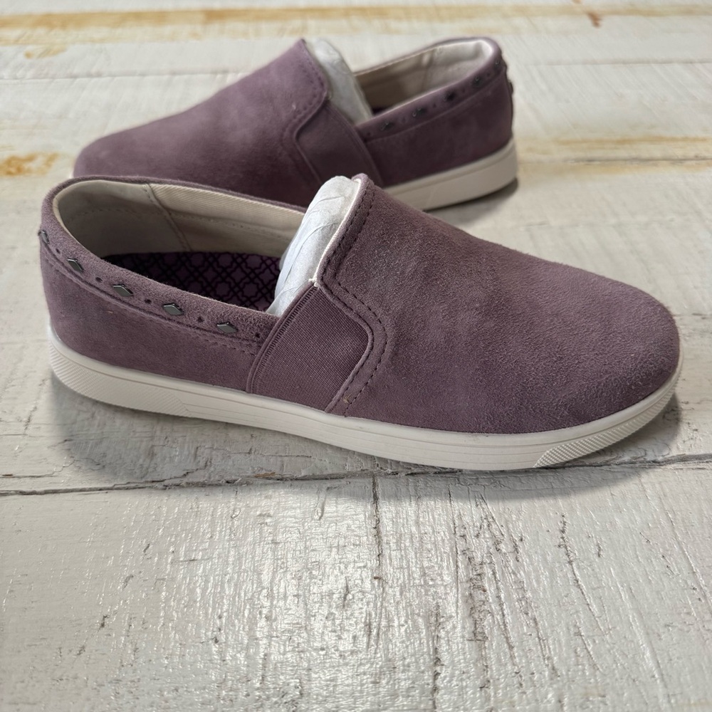 Spenco Santa Barbara Rivet NEW size 5.5 Elderberry Suede Sip On Loafer‎ Sneaker